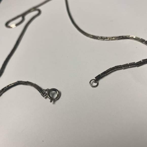 Men’s silver (color) flat link chain a wear anywhere necklace spring winter - Picture 5 of 6